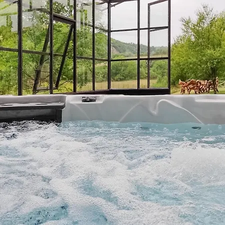 Vila Iflat Stones & Grass With Jacuzzi Neartodi