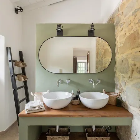 Vila Iflat Stones & Grass With Jacuzzi Neartodi *